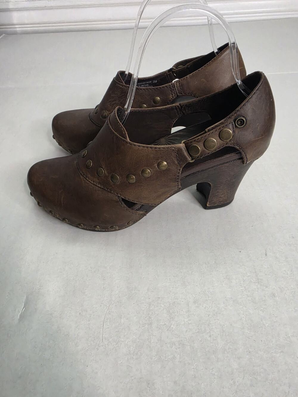 Dansko Woman's Ryder Clogs Wood Block Heel Brown Studded Size Eu 38 US 7